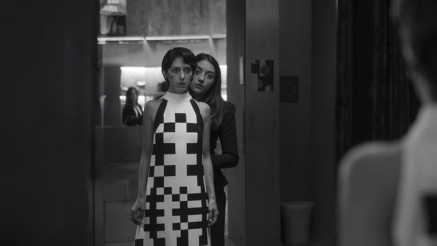 César 2026: Two People Sharing Saliva, a Lesbian Dystopia to Watch on Canal+