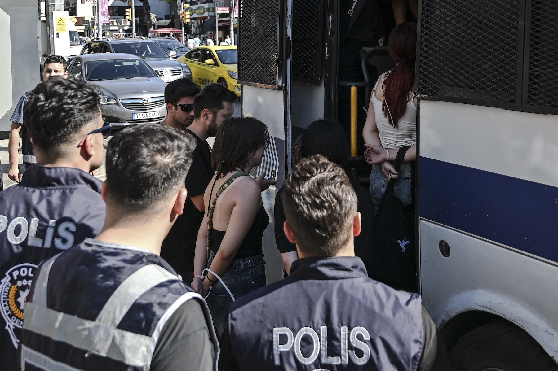 Turkey: 50 Arrested at Istanbul Pride as Erdoğan Targets the Event